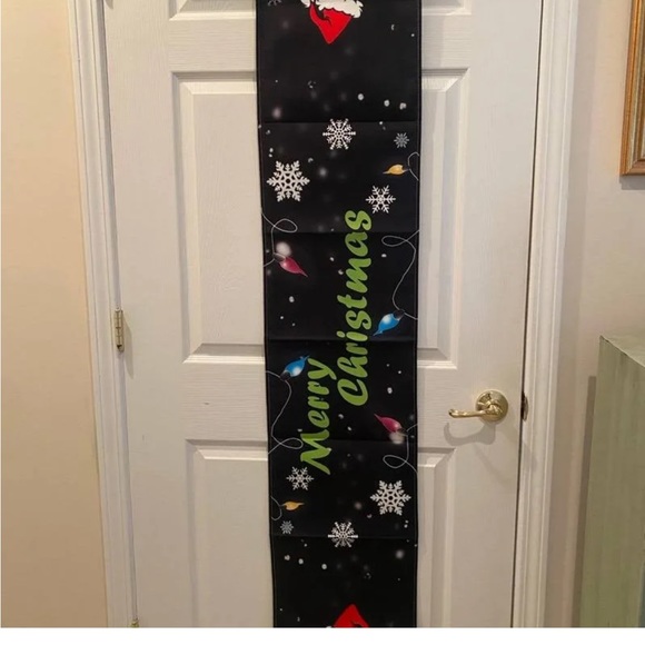 Grinch Cloth Table Runner - Picture 5 of 7